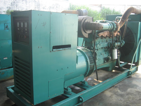 坡头租赁发电机- 发电机碳刷磨损的原因是什么