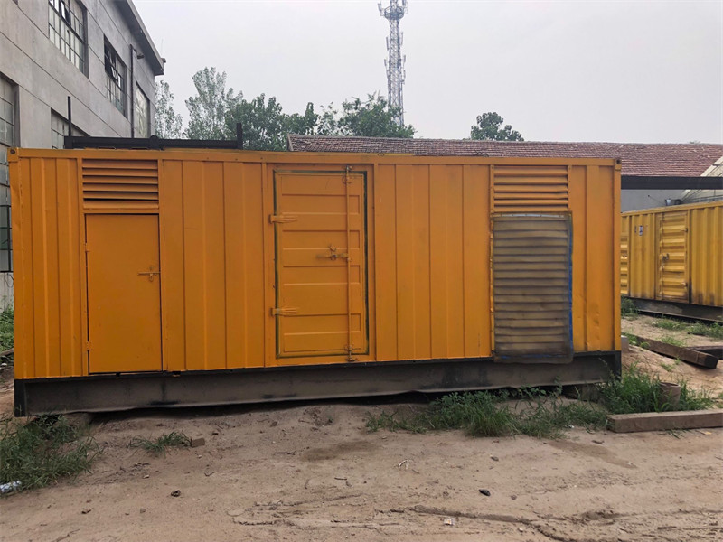 坡头柴油发电机如何判断新机油是否已经完全充满机油滤清器？