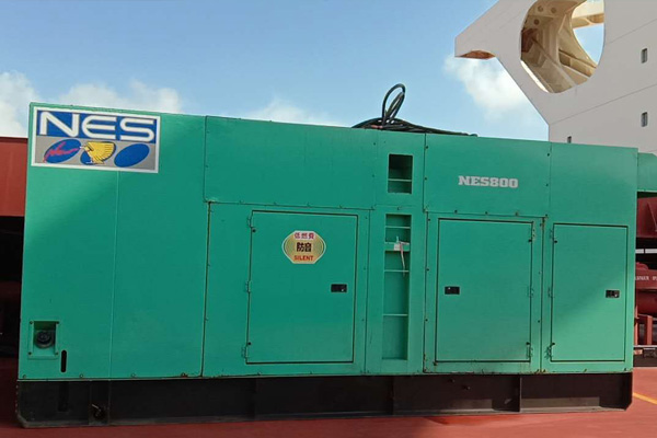 坡头如何检测发电机组中性点接地是否良好？