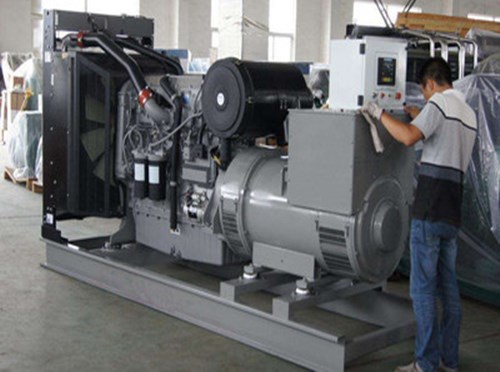 坡头柴油发电机组和储能设备配合使用的案例